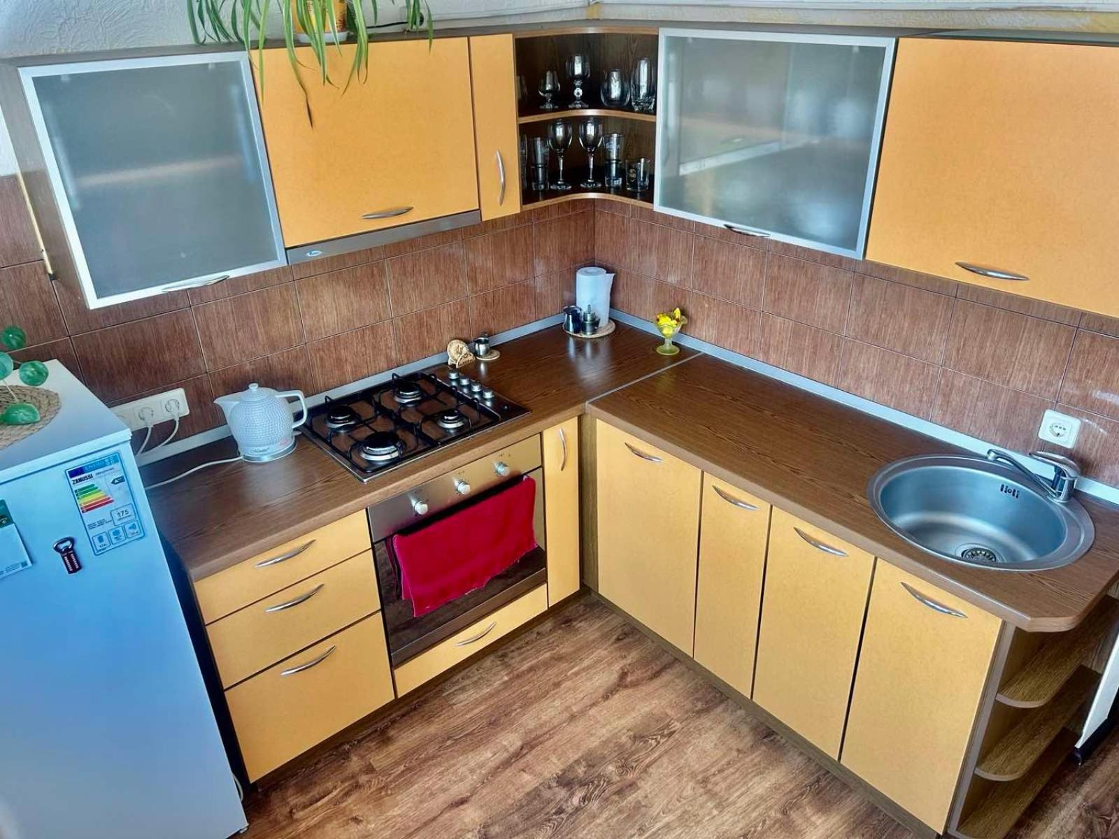 Cozy Apartment In The City Center Siauliai  Ngoại thất bức ảnh